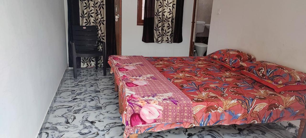 Nidhivan Homestay Vrindavan Exterior photo