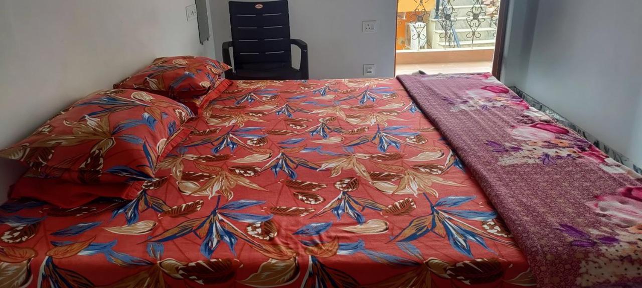 Nidhivan Homestay Vrindavan Exterior photo